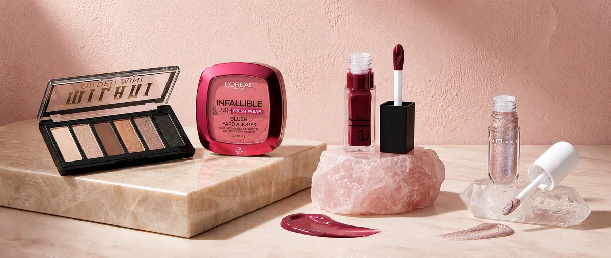 Productos Glow Up Makeup — paleta, blush, e.l.f., r.e.m. beauty
